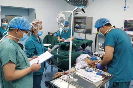 中西医临床医学专业，中西结合，既学中医又学西医！